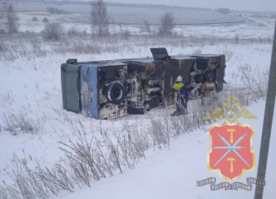 Главное за ночь. 10 человек ранены в жутком ДТП с перевернувшимся рейсовым автобусом