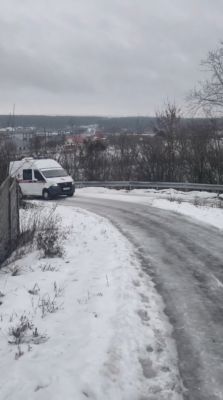 В белгородском селе медики бросили скорую и шли полкилометра пешком до пациента