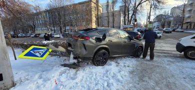 «Номер «ЕКХ» даёт привилегии?!» Авария с двумя BMW в Воронеже попала на видео