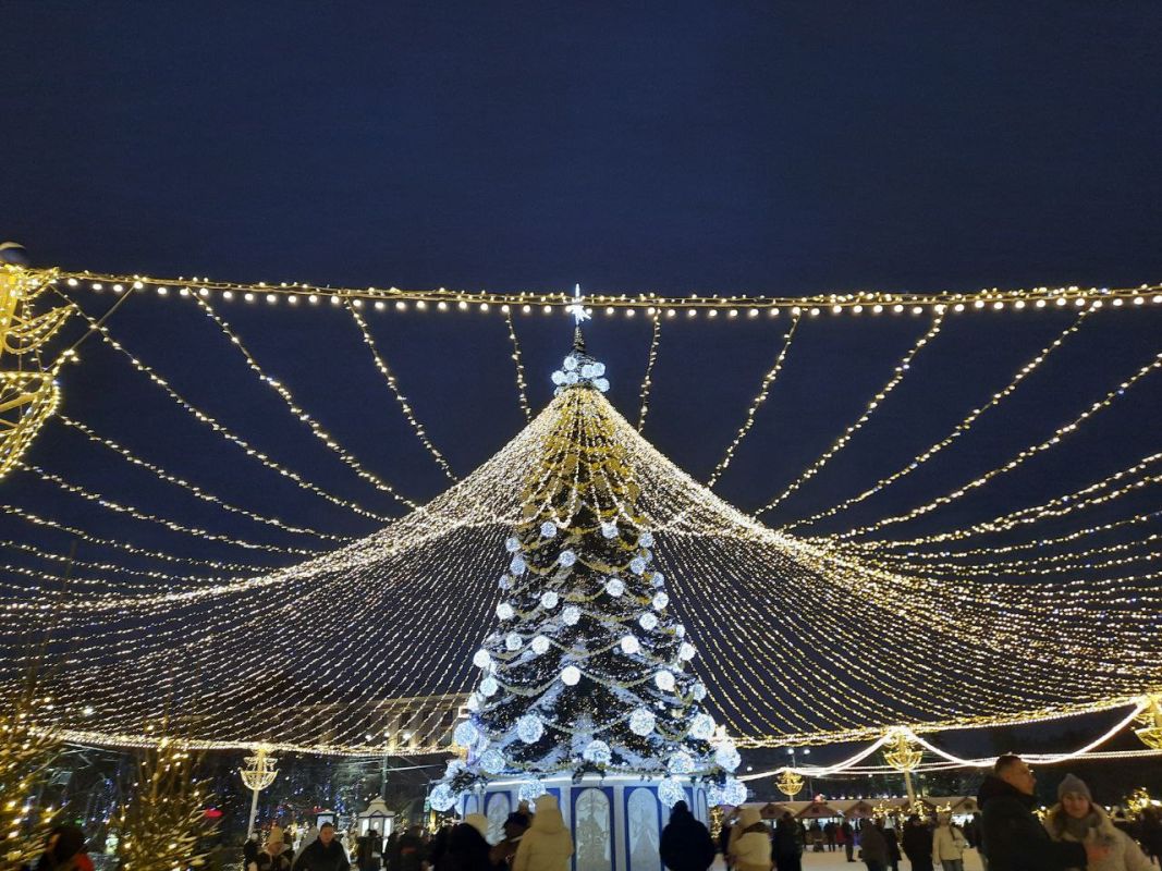 Воронежцев эвакуировали с&nbsp;площади и&nbsp;катка из-за угрозы атаки БПЛА