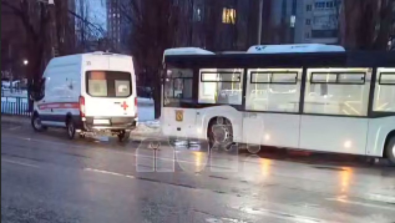 Пассажир внезапно скончался в воронежском автобусе