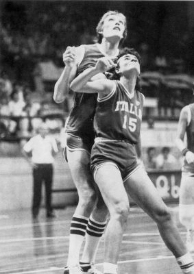 Скончалась самая высокая и титулованная баскетболистка Ульяна Семёнова