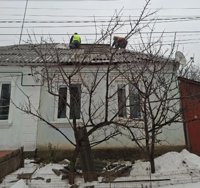 Показали дом, повреждённый после атаки БПЛА на Воронеж 
