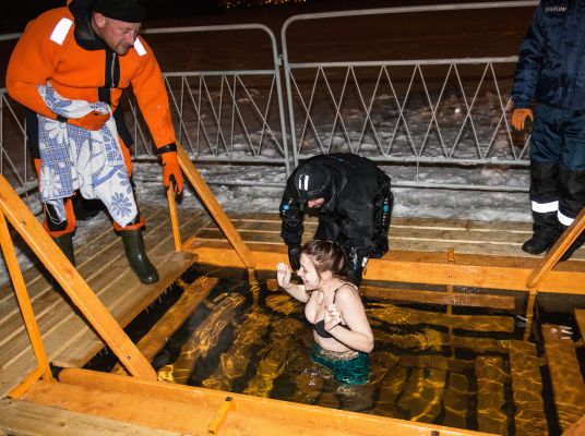 Выяснилось, получится ли у воронежцев окунуться в прорубь на Крещение 