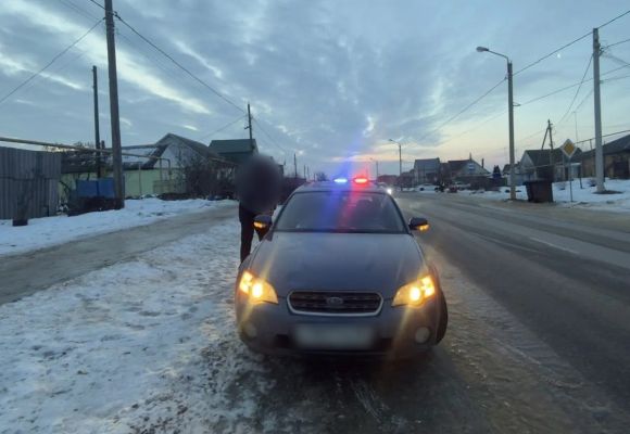 Водитель иномарки сбил стоявшую на обочине воронежанку