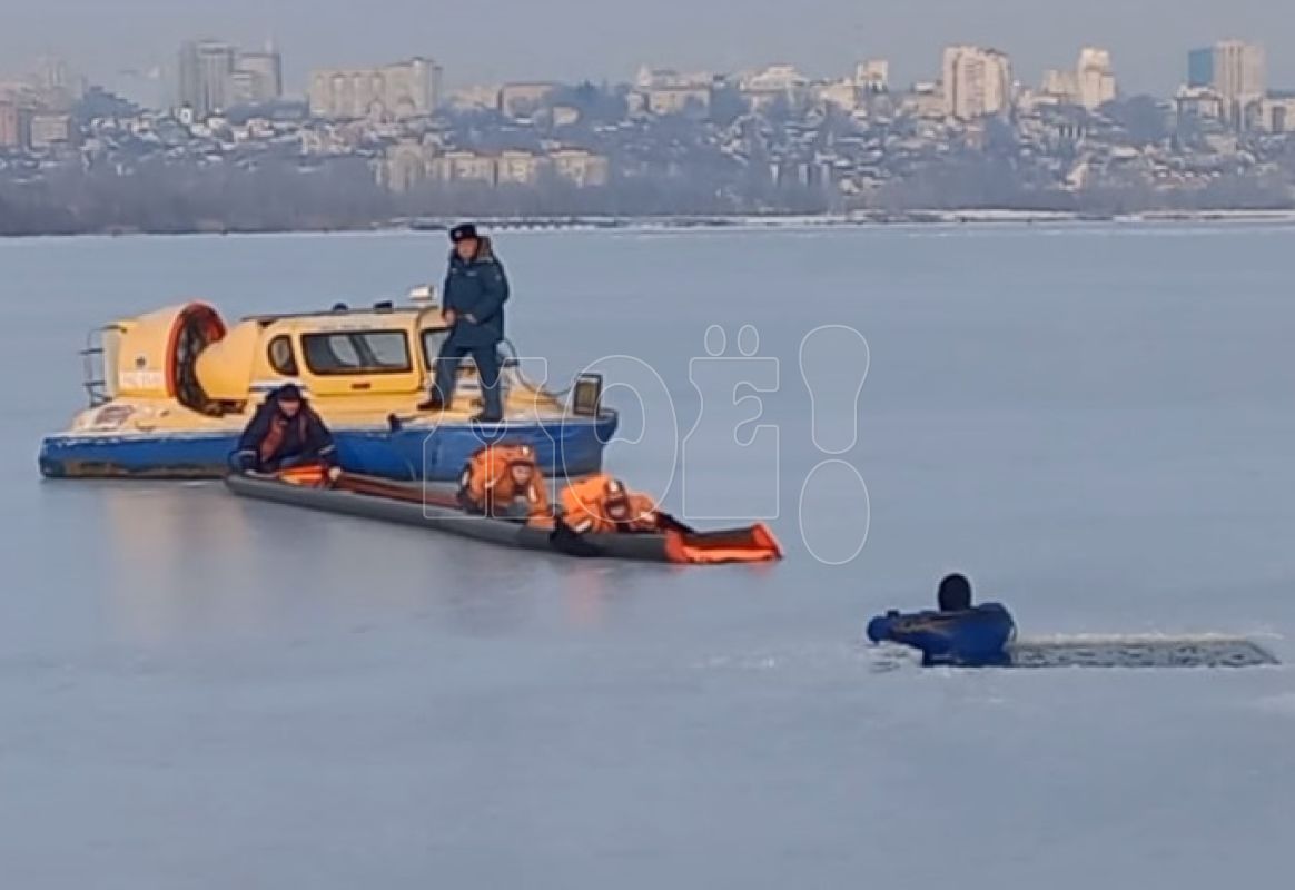 «Спасение» провалившегося под&nbsp;лёд человека в&nbsp;Воронеже попало на&nbsp;видео
