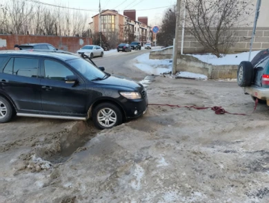 Движение в Белгороде стало невозможным из-за ледяных наростов и широких канав