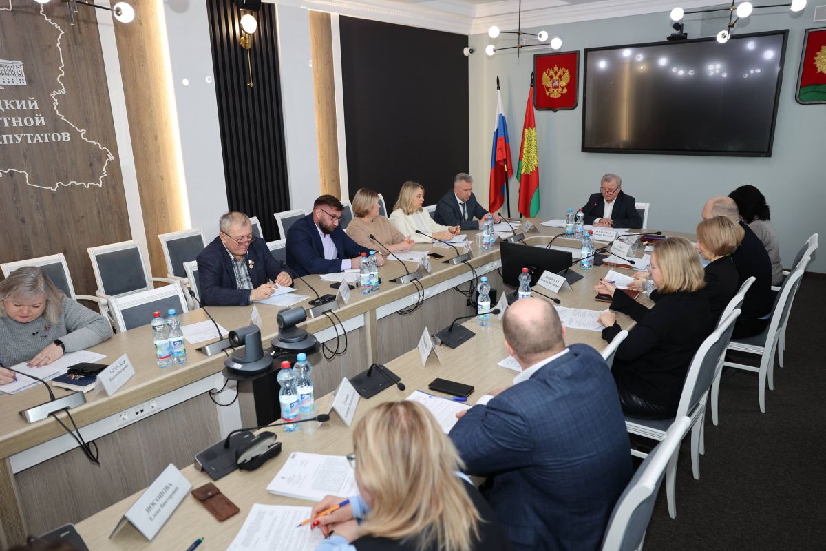 Депутаты Липецкого облсовета решили сократить свою численность