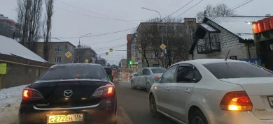 «Разворотили дорогу». О жуткой пробке из-за дорожных работ сообщили воронежцы