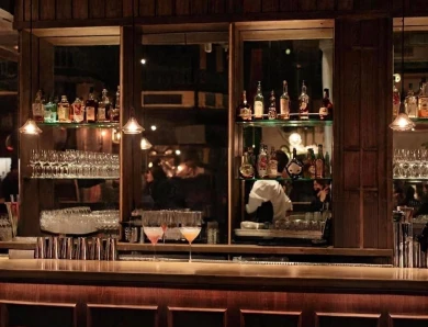 Запретить продажу алкоголя в заведениях в многоэтажках предложили полицейские