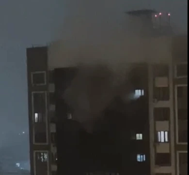 Пожар в квартире многоэтажки попал на видео в Воронеже