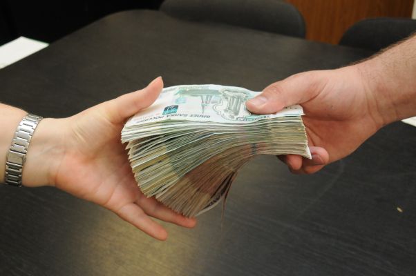 «Ни один разумный человек не будет сейчас брать кредиты на покупки»