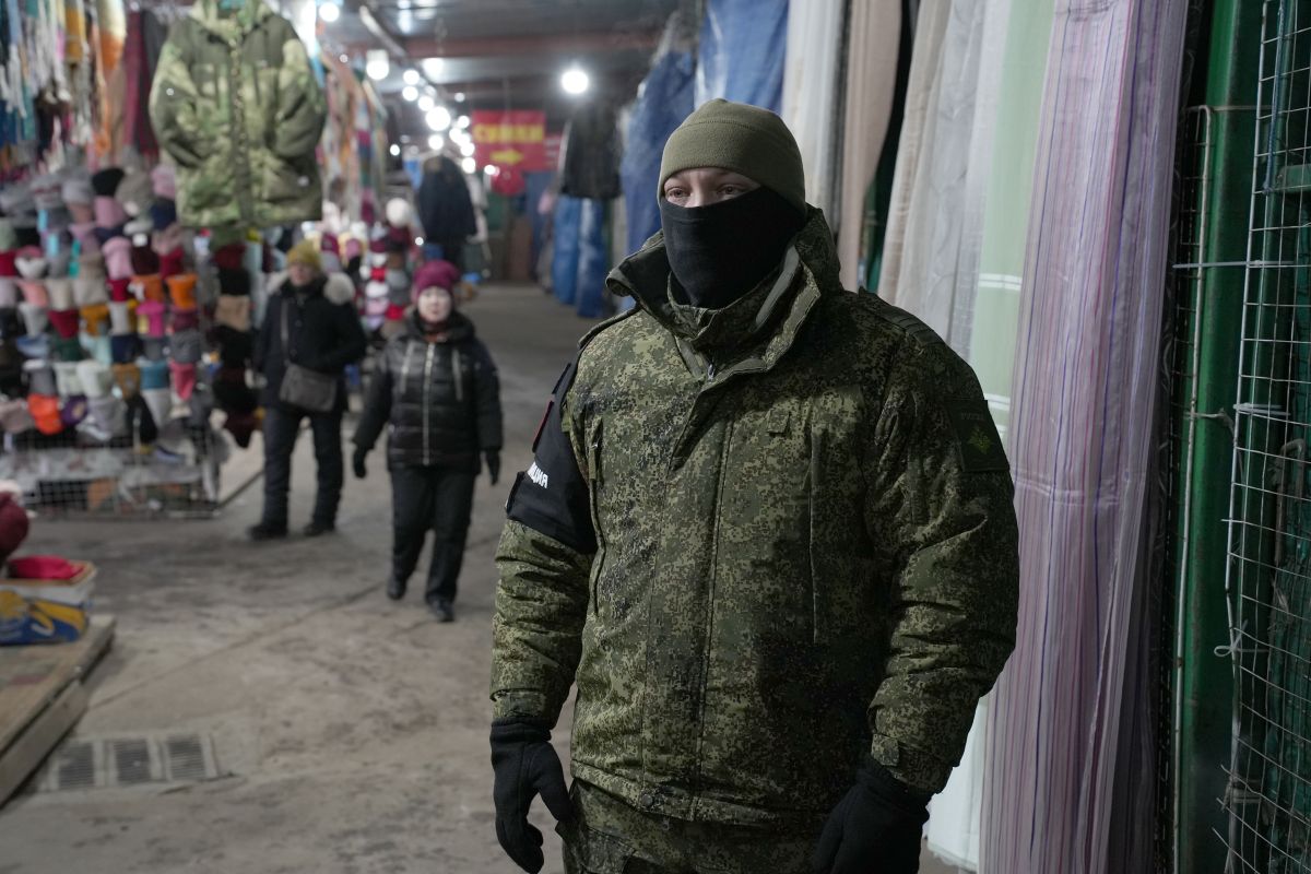 Силовики накрыли незаконных мигрантов в&nbsp;ходе масштабного рейда в&nbsp;Воронеже (ВИДЕО)