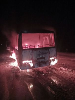 Пять белгородцев вытащили из горящего автобуса, по которому ударил дрон