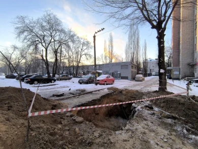 «Где все?». Оставшийся без воды воронежец удивился отсутствию коммунальщиков на месте аварии