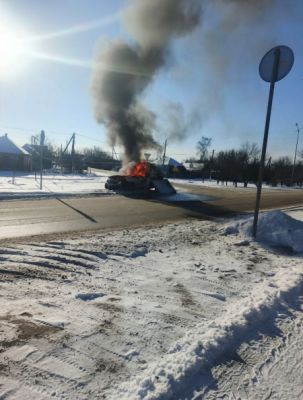 На трассе под Белгородом загорелся автомобиль