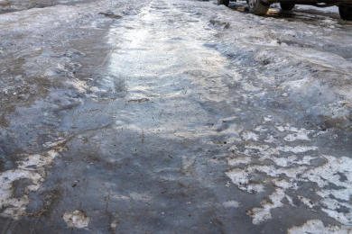 Ещё 13 УК наказали за плохую уборку наледи и снега в Воронеже