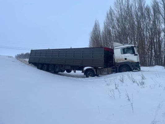В аварии с грузовиком пострадал один человек