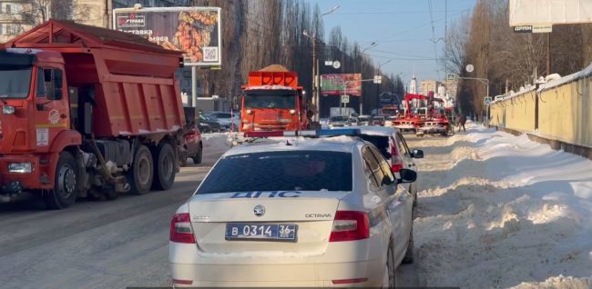 С важной просьбой обратились власти к воронежцам после аномального снегопада 