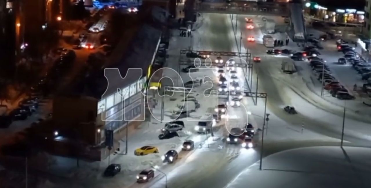 Массовое ДТП заблокировало воронежскую улицу&nbsp;