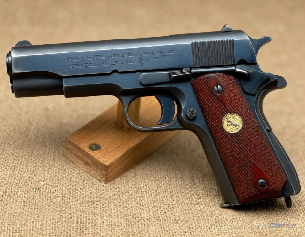 Мужчина устроил стрельбу посреди города в Воронежской области