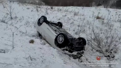 Смертельная авария под Белгородом: «Шкода» врезалась в отбойник и перевернулась