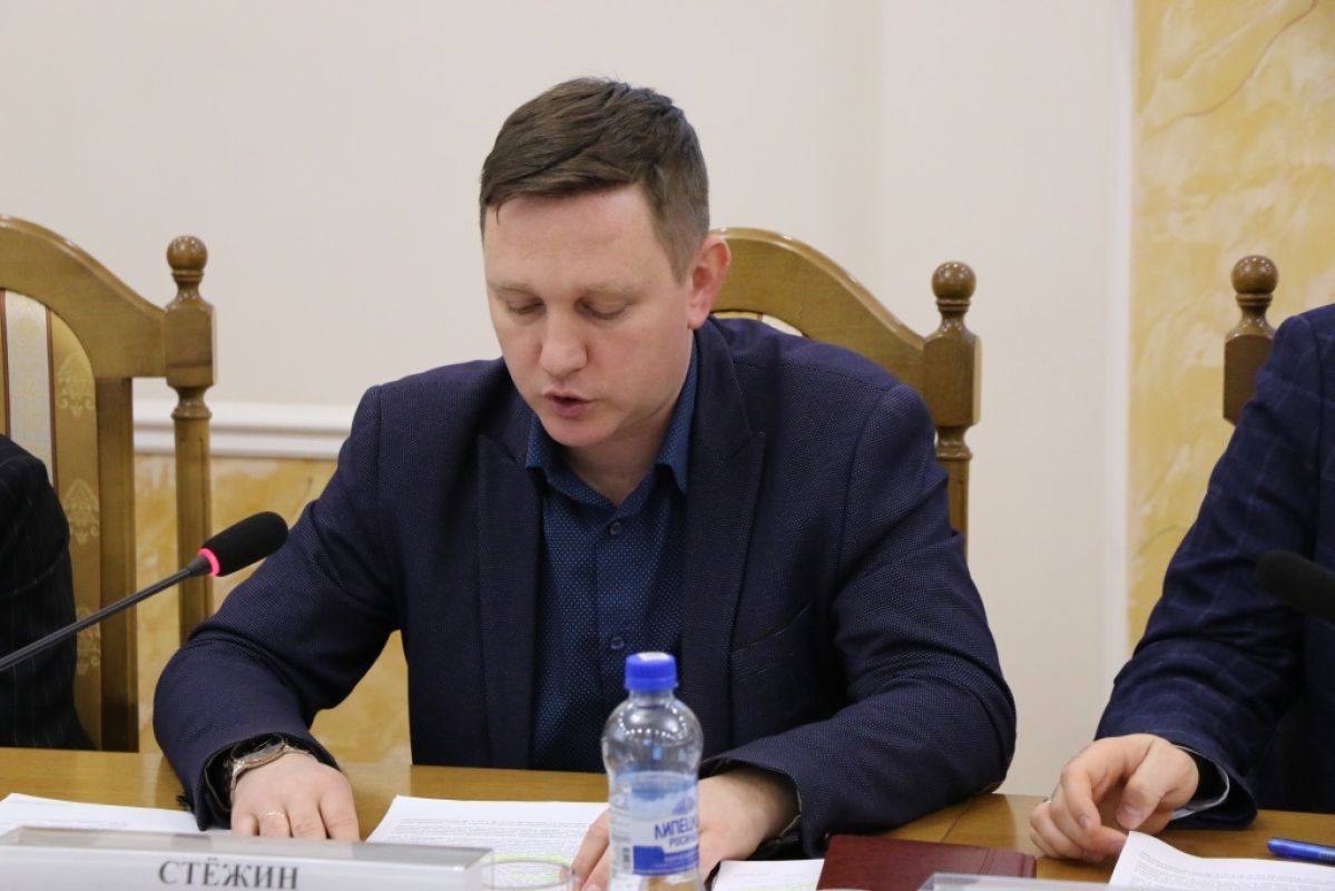 Продвигавший платные парковки в центре Липецка чиновник уволился из мэрии