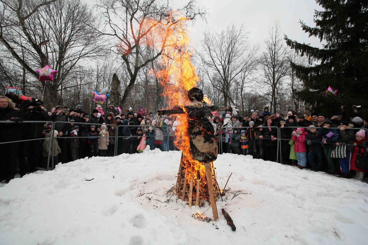 Как сжечь чучело Масленицы и&nbsp;не получить штраф