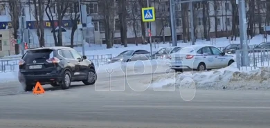Две легковушки столкнулись на дублёре Московского проспекта (ВИДЕО)