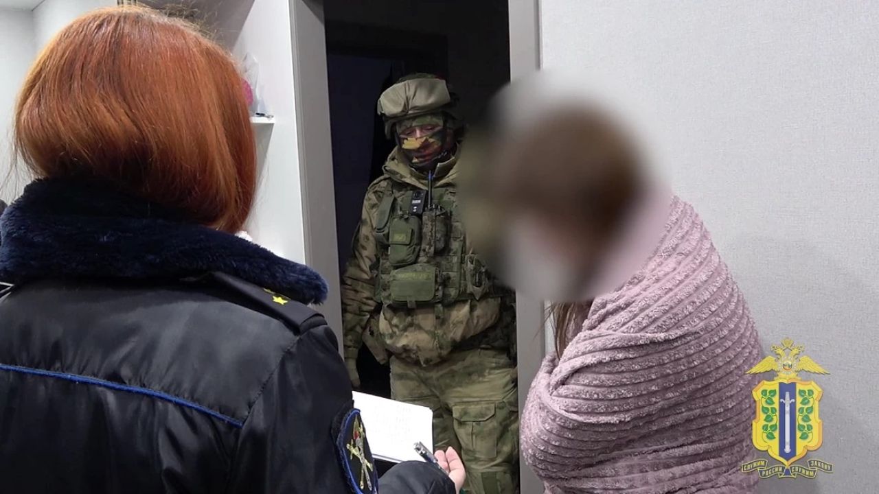 В Липецке задержаны две вебкам-модели за трансляции порно в кафе и транспорте