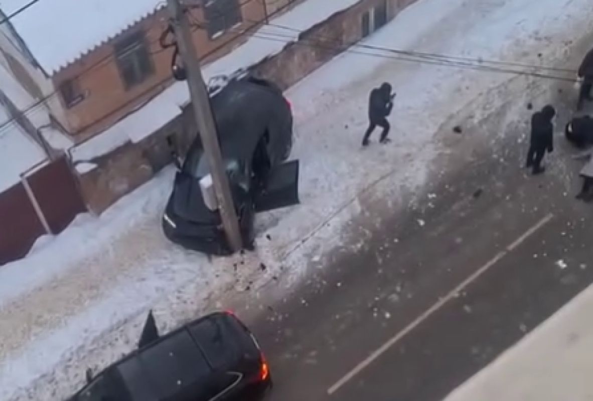 Появилось видео с места ДТП, где «Нива» насмерть сбила женщину в Воронеже