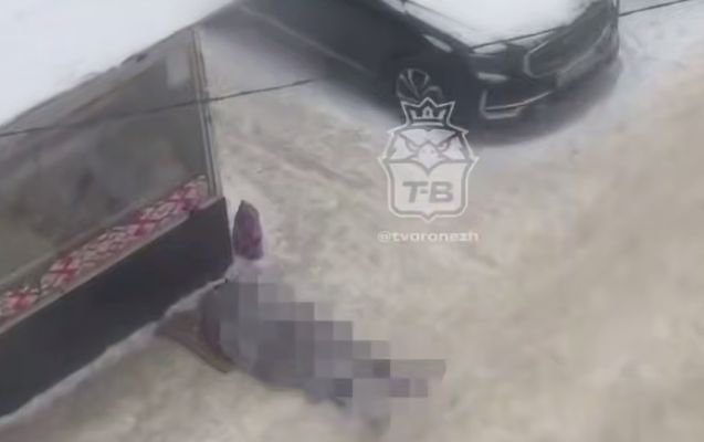 Труп мужчины, найденный во дворе многоэтажки, прокомментировали полицейские