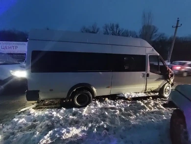 Появились новые фото с места жуткого ДТП с шестью ранеными под Воронежем 