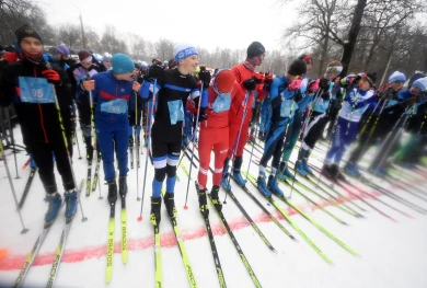 И в гололедицу, и в ливень. Почему тысячи воронежцев встали на лыжи даже в проливной дождь