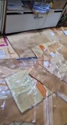 Сотрудникам тонущей почты под Белгородом руководство предложило работать в лужах