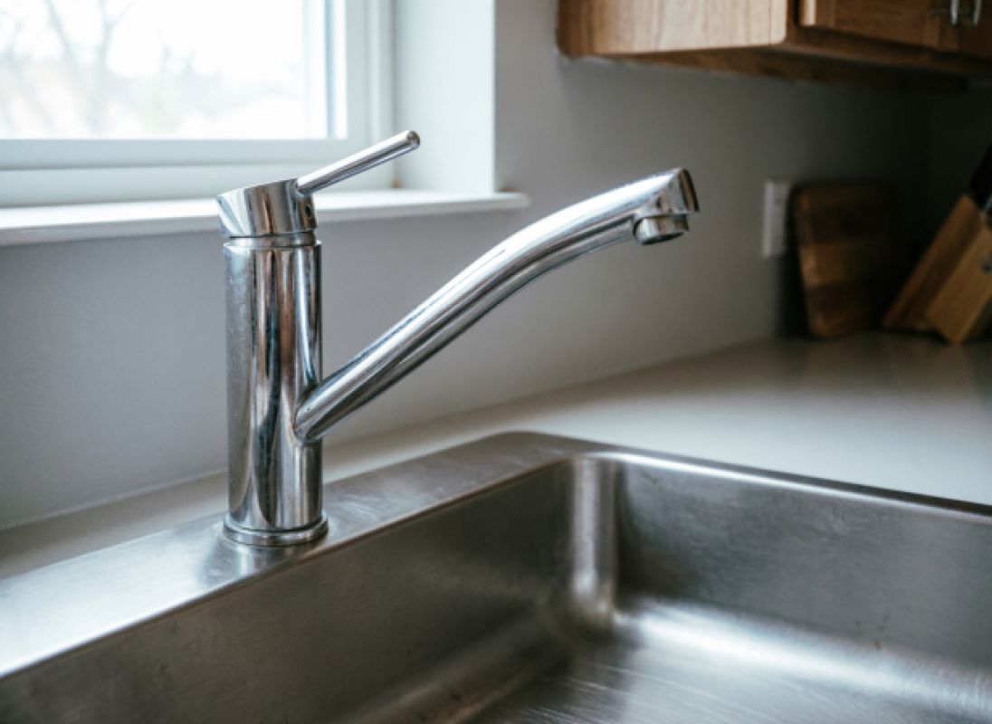 Большая часть Липецка осталась без воды из-за аварии на сетях