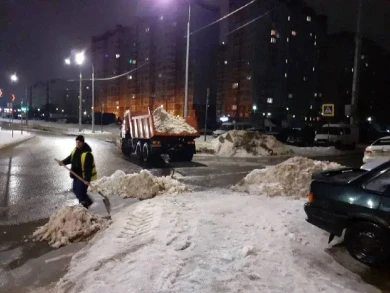 В Воронеже продолжает работать водооткачивающая техника