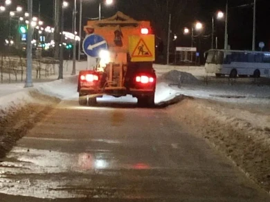 Куда обращаться воронежцам с просьбой убрать гололёд? 