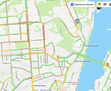 Километровые пробки сковали воронежские улицы во время снегопада 