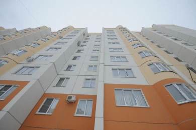 Труп женщины нашли под окнами многоэтажки в Воронеже 