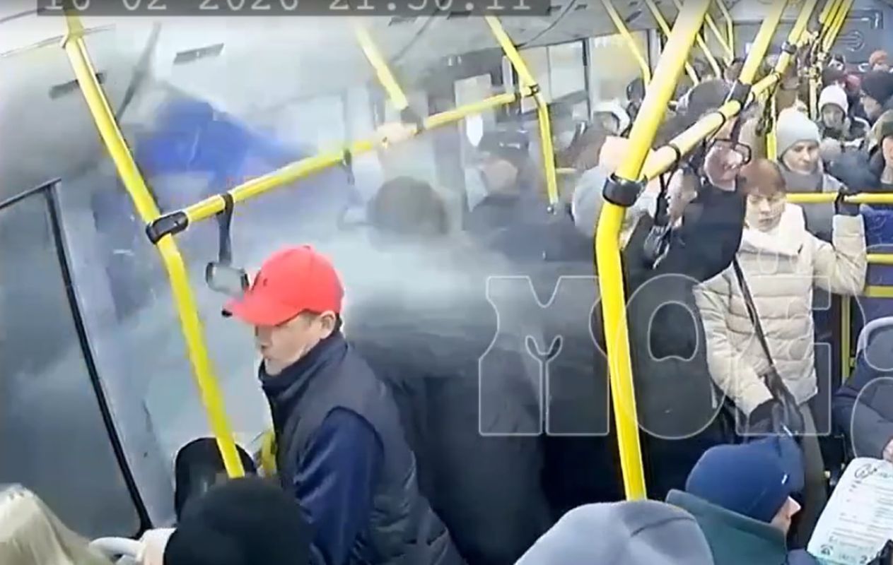 Прокуратура начала проверку после ДТП с&nbsp;влетевшим в&nbsp;окно дорожным знаком