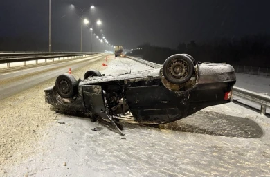 Страшное ДТП случилось во время снегопада на воронежской трассе: ранены ребёнок и женщина