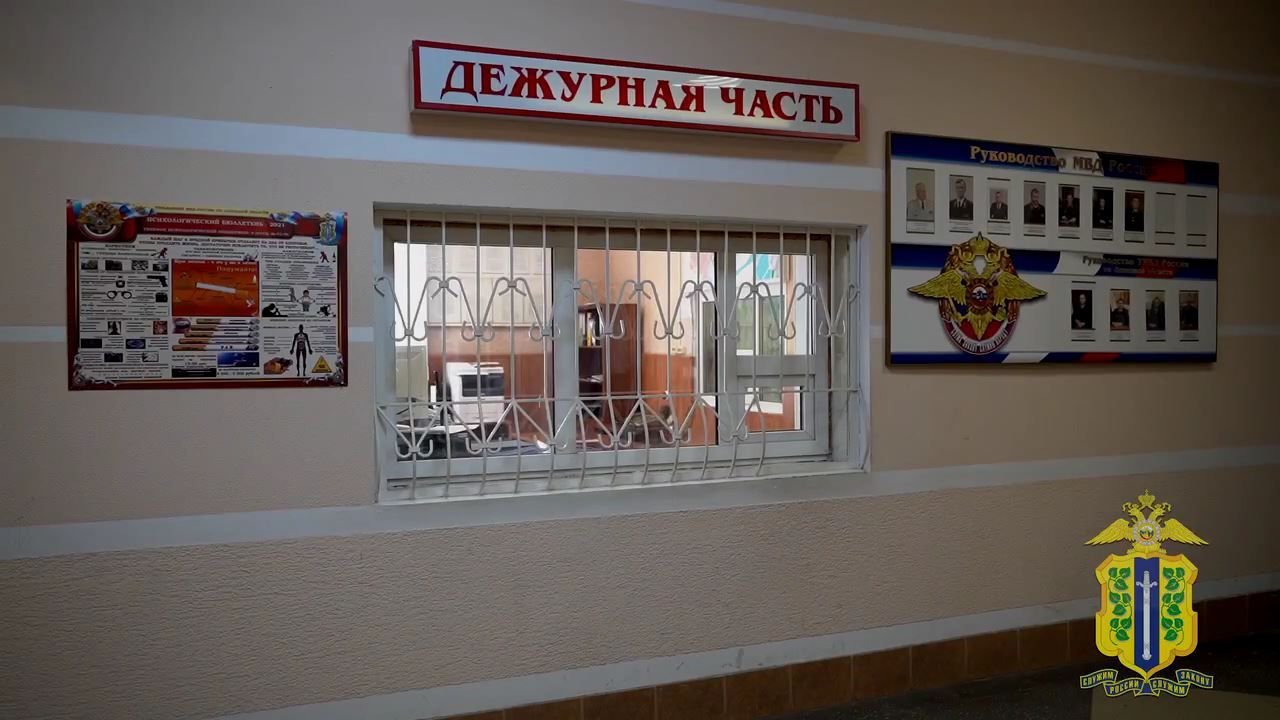 Двое гастролеров украли у директора липецкой фирмы полмиллиона прямо в кабинете