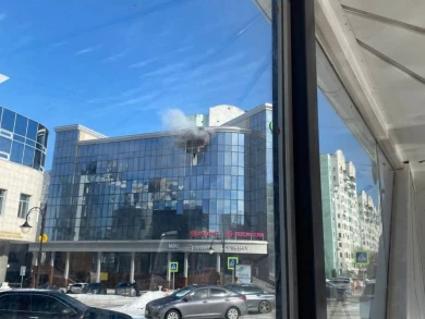 В Белгороде беспилотник ВСУ повредил торговый центр «Кедр» на Харгоре