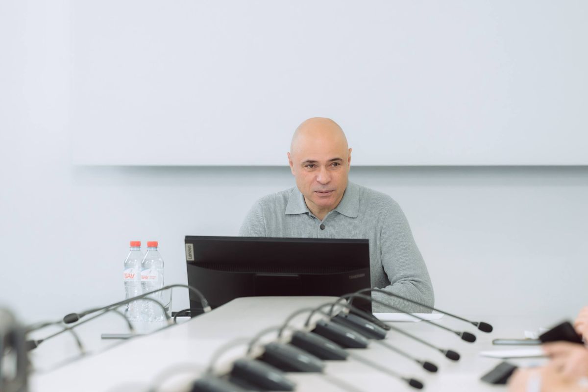 В престижном медиарейтинге липецкого губернатора обогнали почти все коллеги по ЦЧР