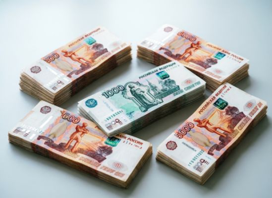 Белгородцы снова не дождутся денег: сроки соцвыплат перенесены на март