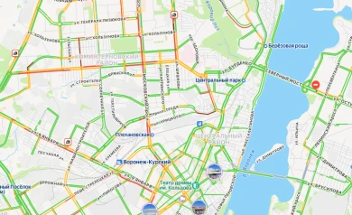 Воронеж погряз в пробках и ДТП из-за дождя и гололёда