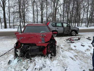 Три человека пострадали в жёстком ДТП под Воронежем