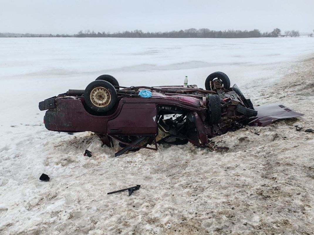 19-летняя девушка пострадала в&nbsp;жёстком ДТП с&nbsp;перевёртышем на&nbsp;воронежской трассе