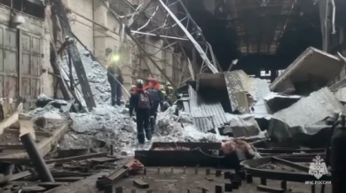 Крыша цеха обрушилась на людей: есть погибшие 